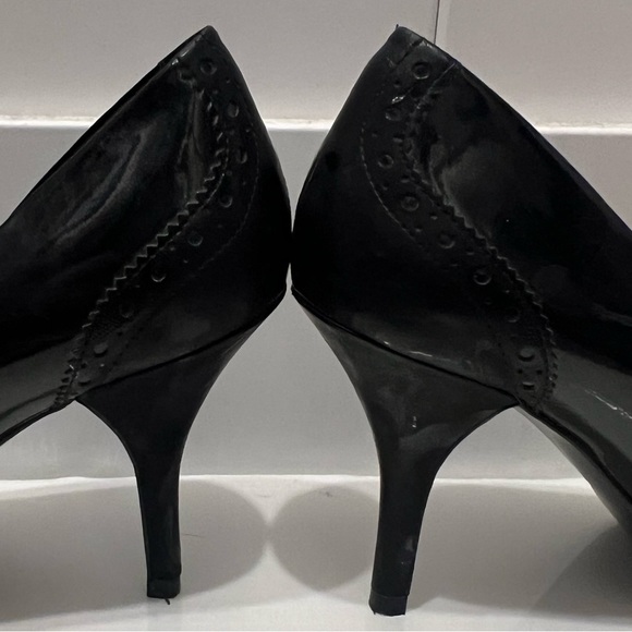 Marc Fisher 4” heels - Picture 2 of 2